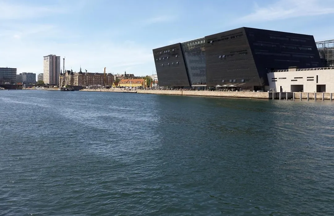 Scandinavian Style 3Br In Copenhagen City Centre-1